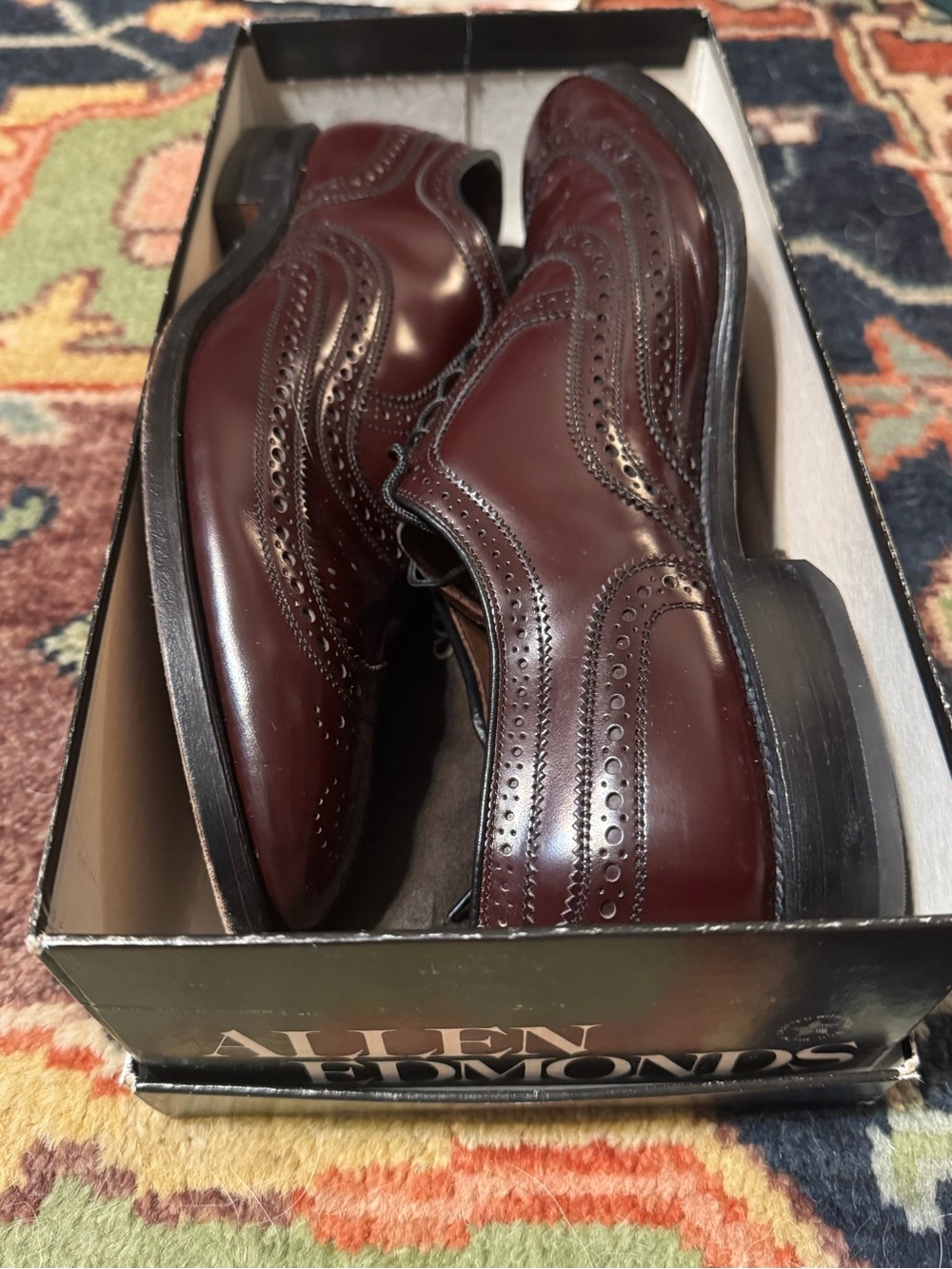 Allen Edmonds Burgundy Wingtip Oxfords - Picture 8 of 8